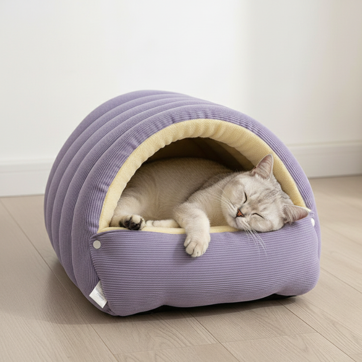 NestHaven │ Winter Closed Off Cat Bed
